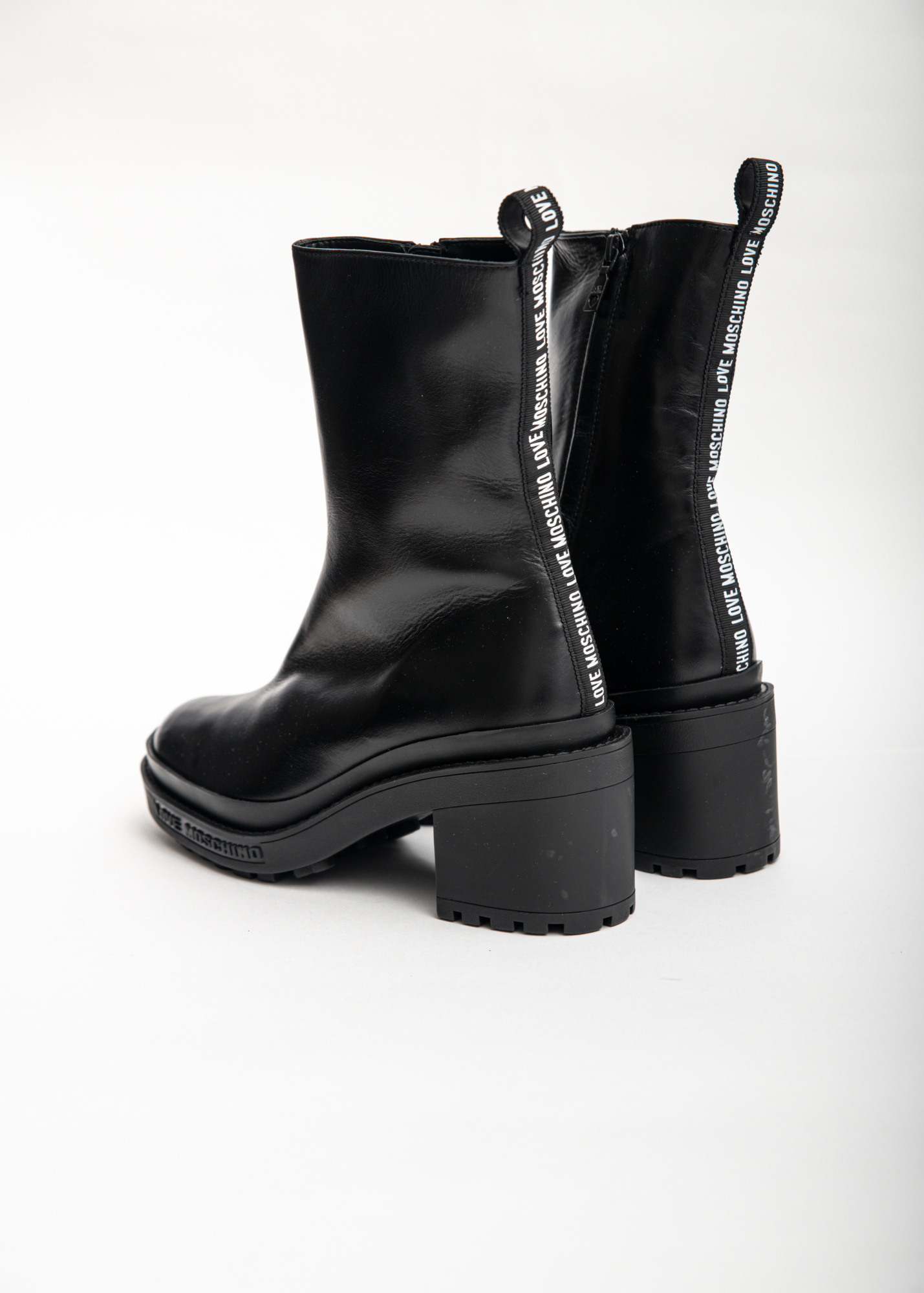 ботильоны LOVE MOSCHINO