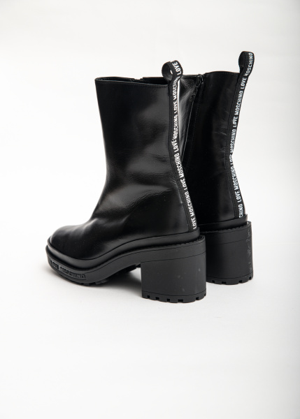 ботильоны LOVE MOSCHINO