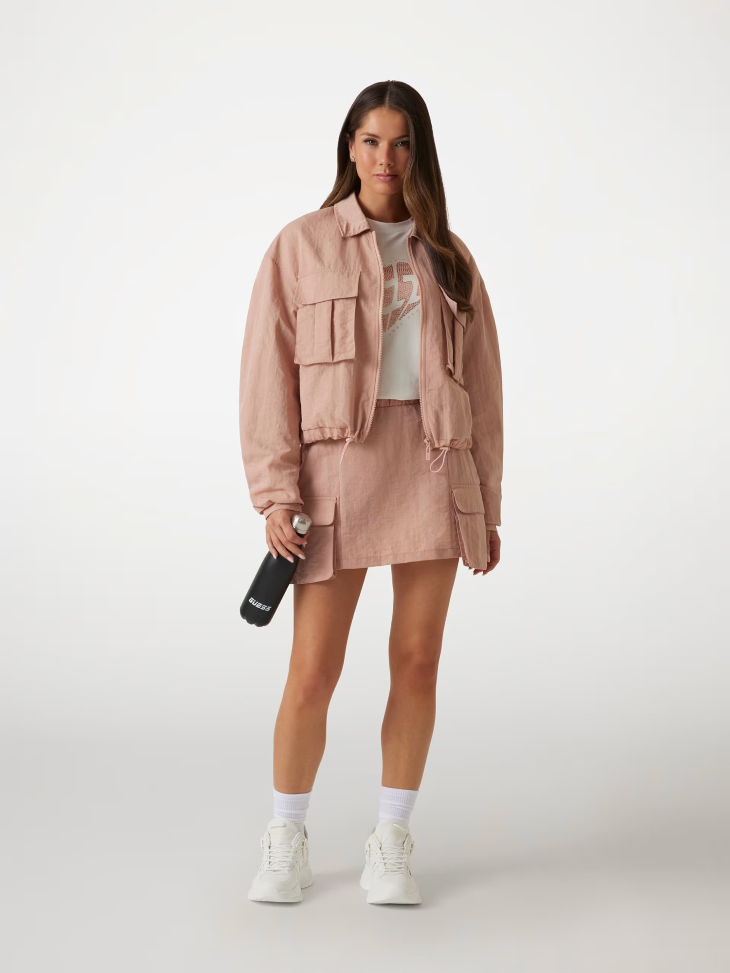 Футболка GUESS