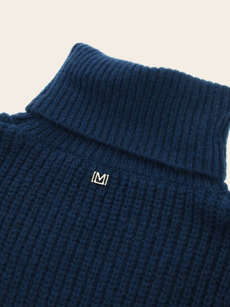 Джемпер GUESS