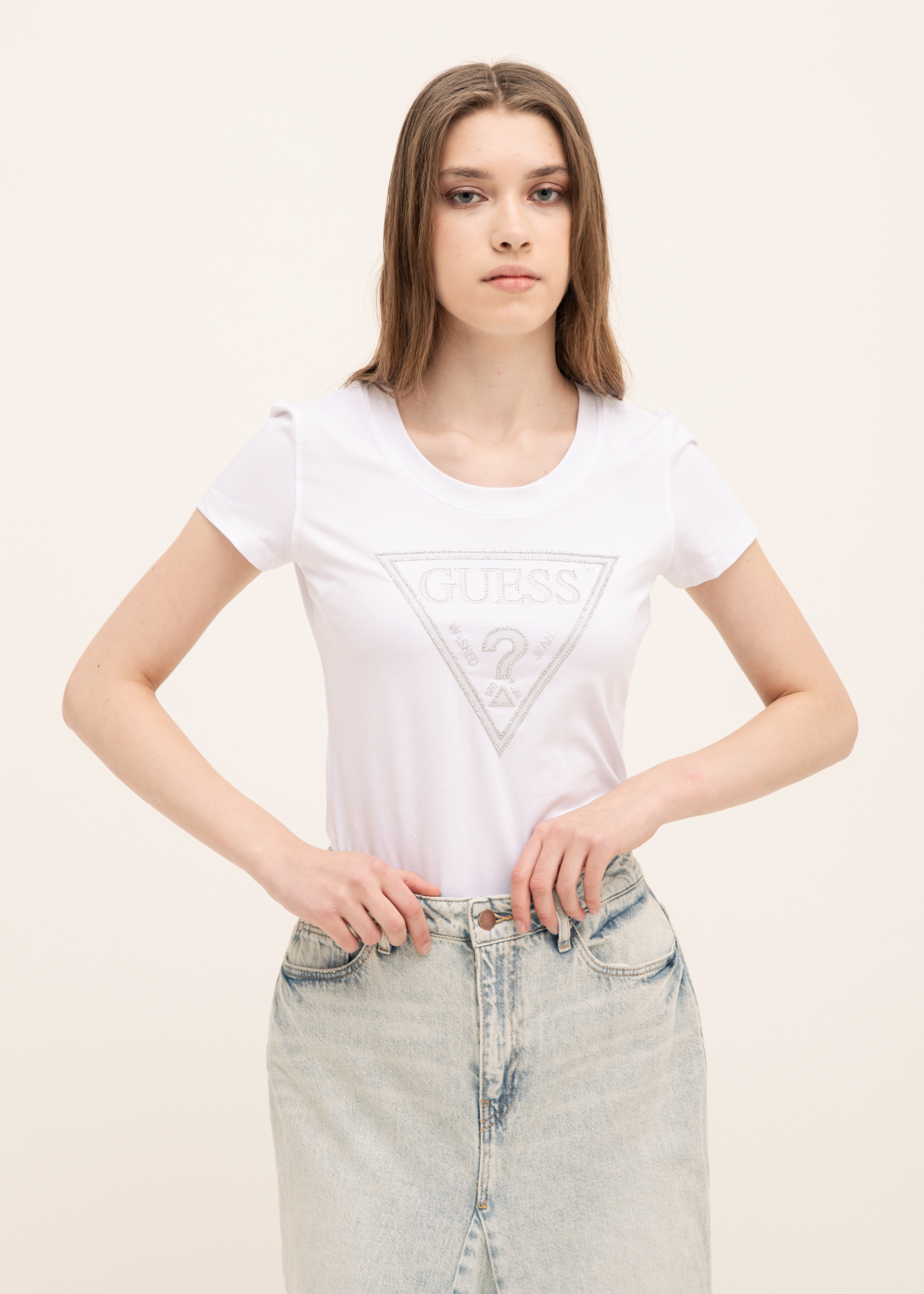 Футболка GUESS