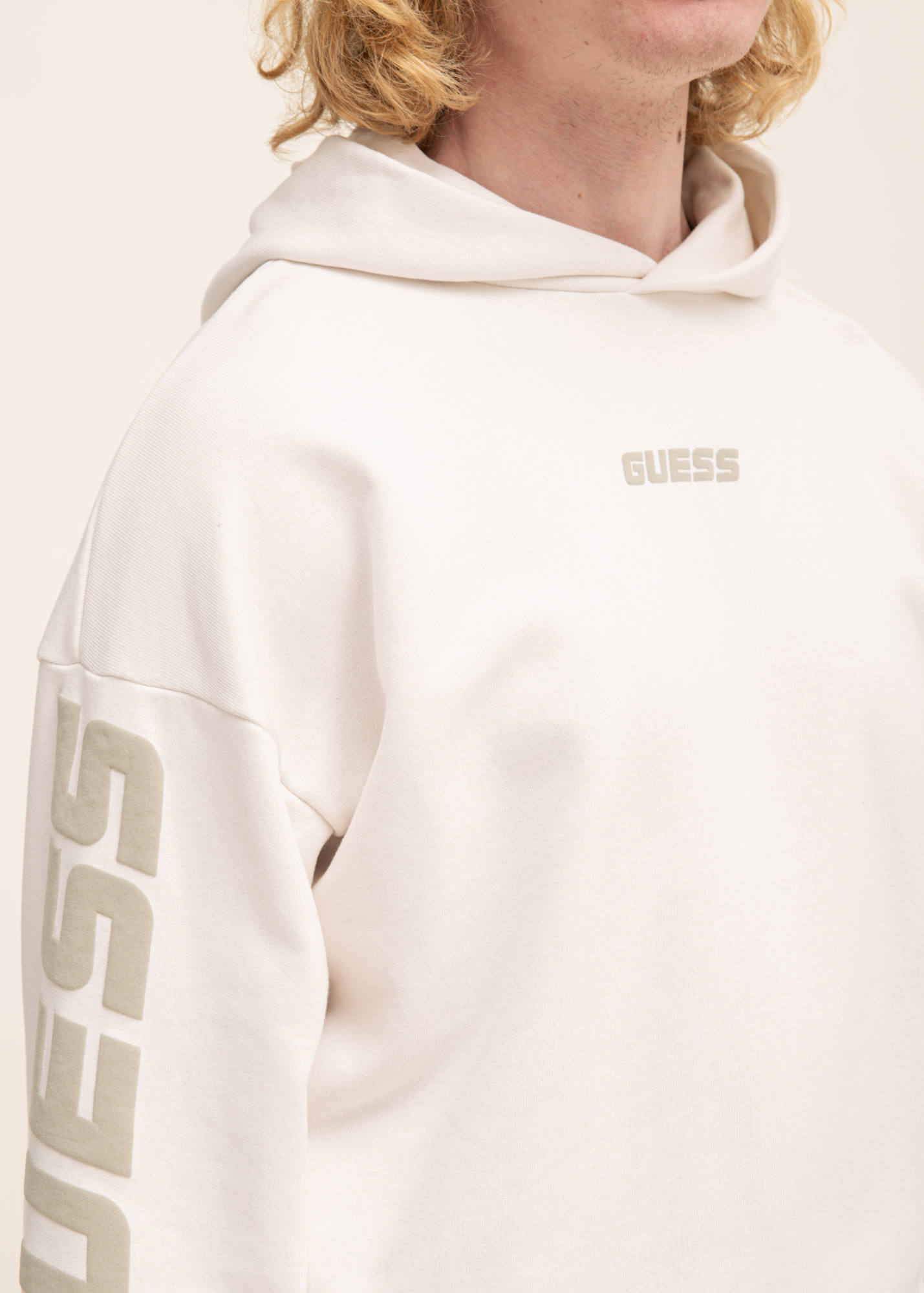 Толстовка GUESS