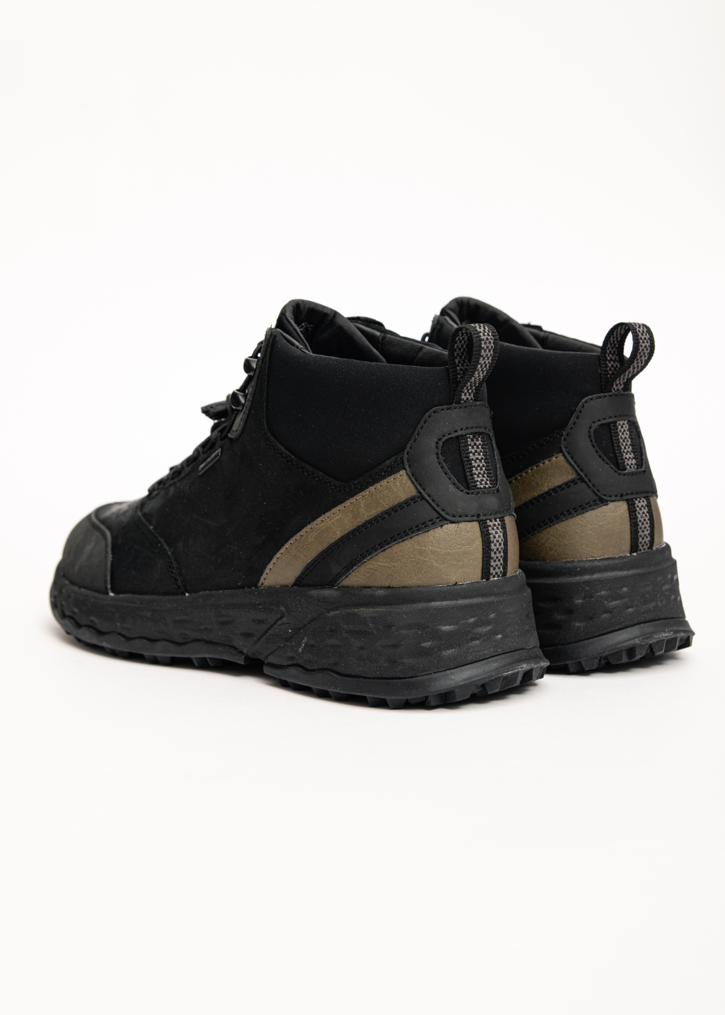 Кроссовки GEOX