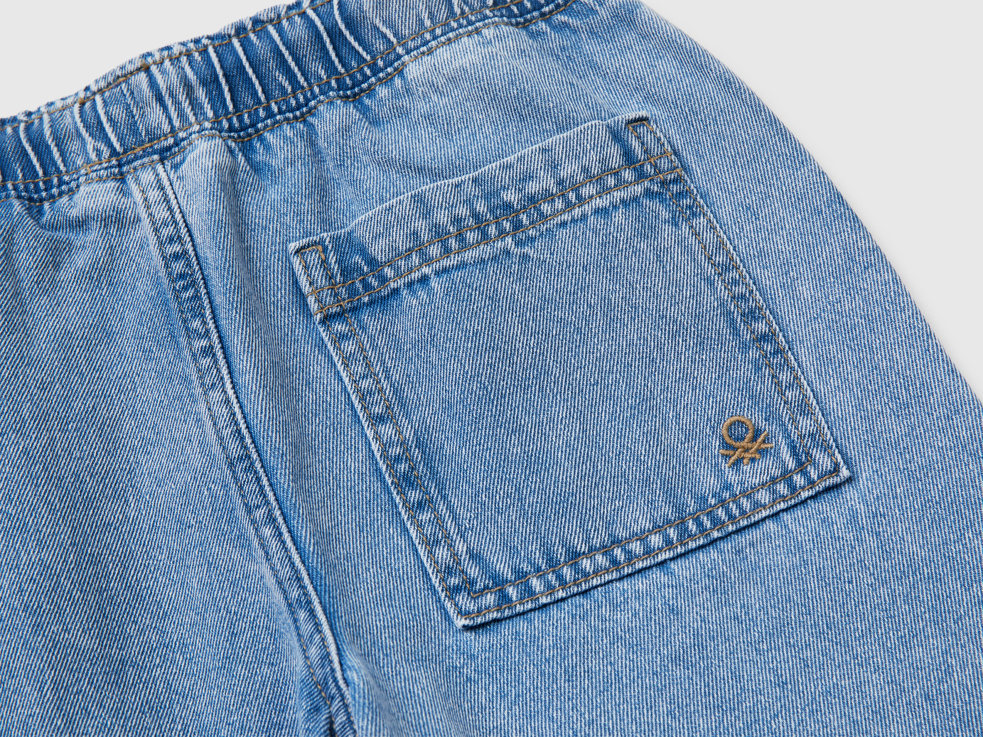 Джинсы BENETTON