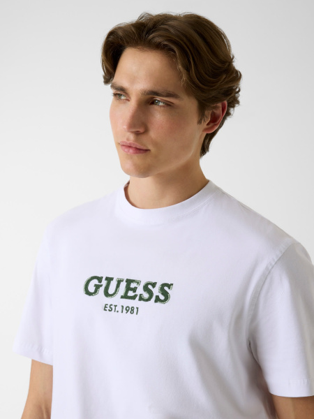 Футболка GUESS