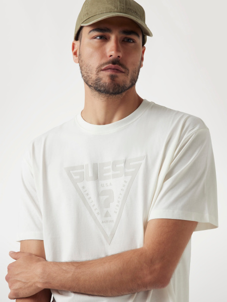 Футболка GUESS