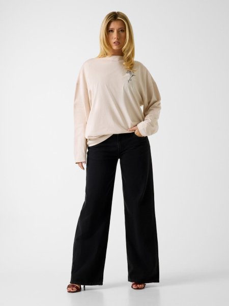 Футболка GUESS