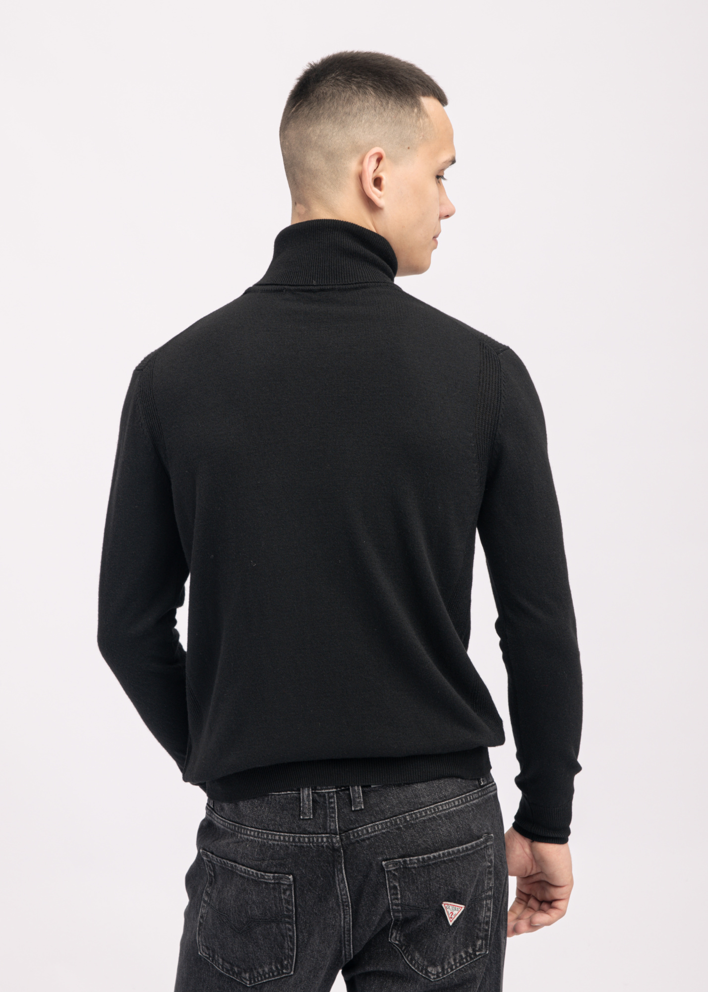 Джемпер GUESS