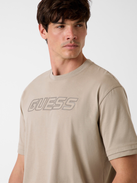 Футболка GUESS